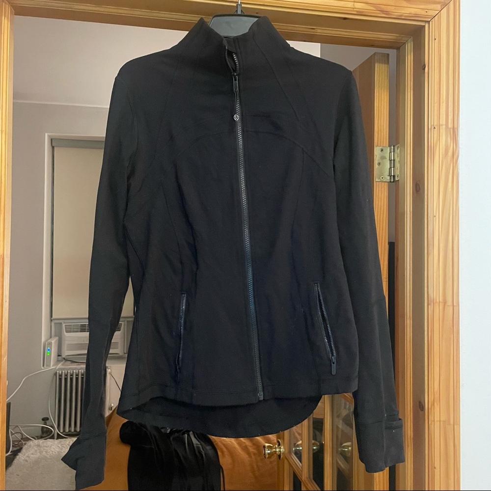 Lululemon black zip up jacket